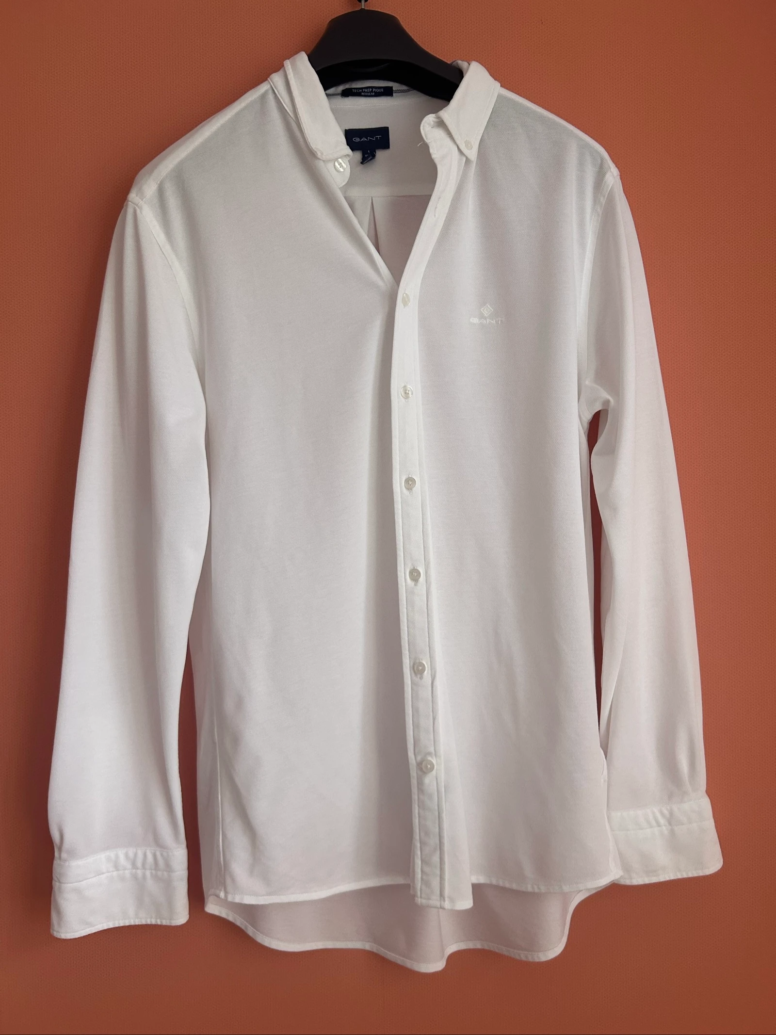 Lot 2 chemises blanches GANT Tech Prep Piqué – Taille L (41/42) – photo 2